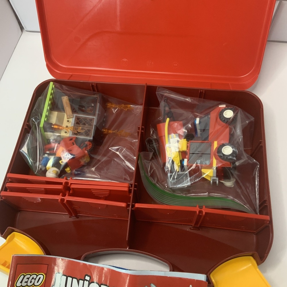 Lego Juniors 10740 Fire Engine Carry Set Lego City - Picture 2 of 4